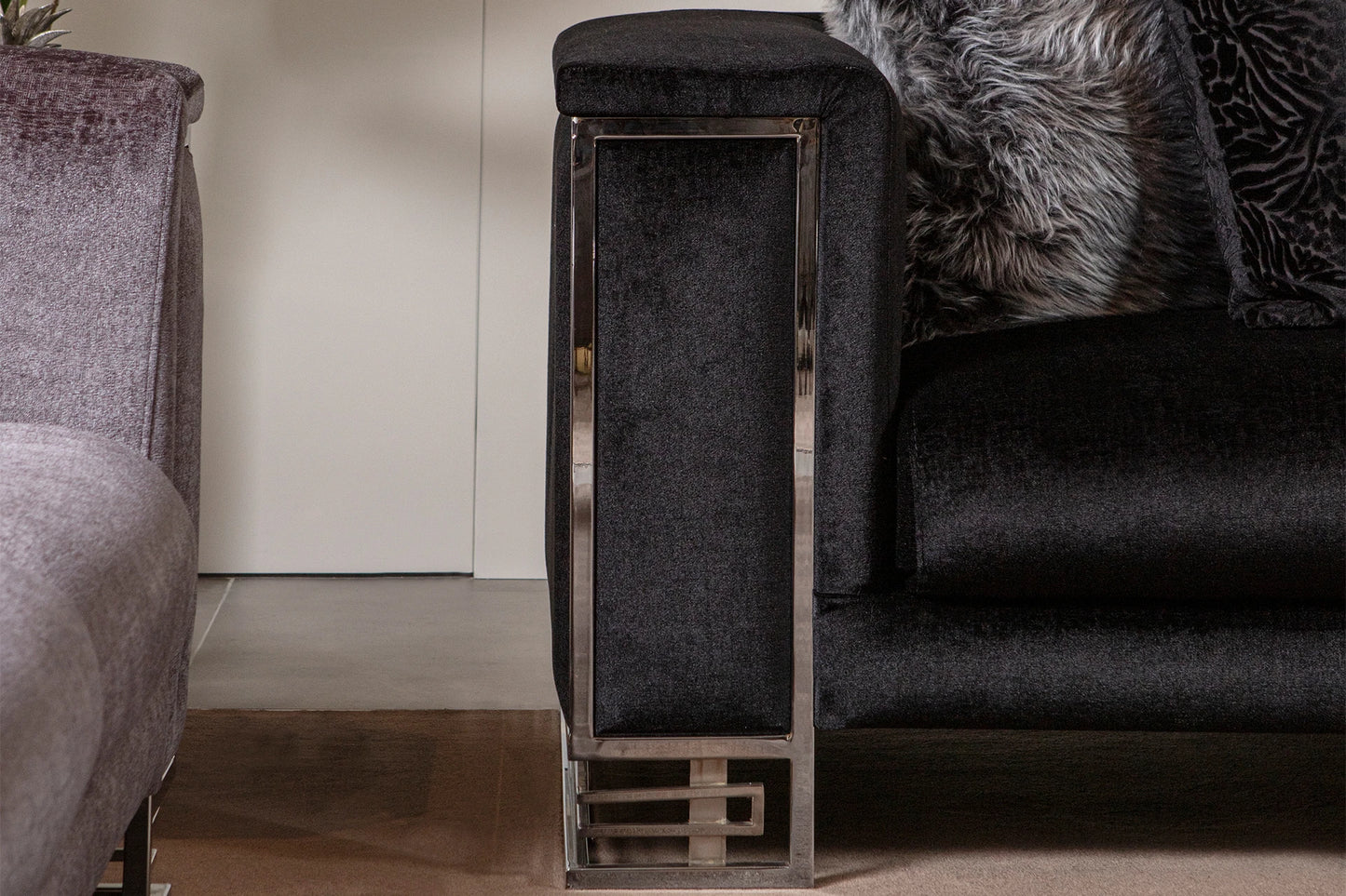 Leon Modern Sofa Set