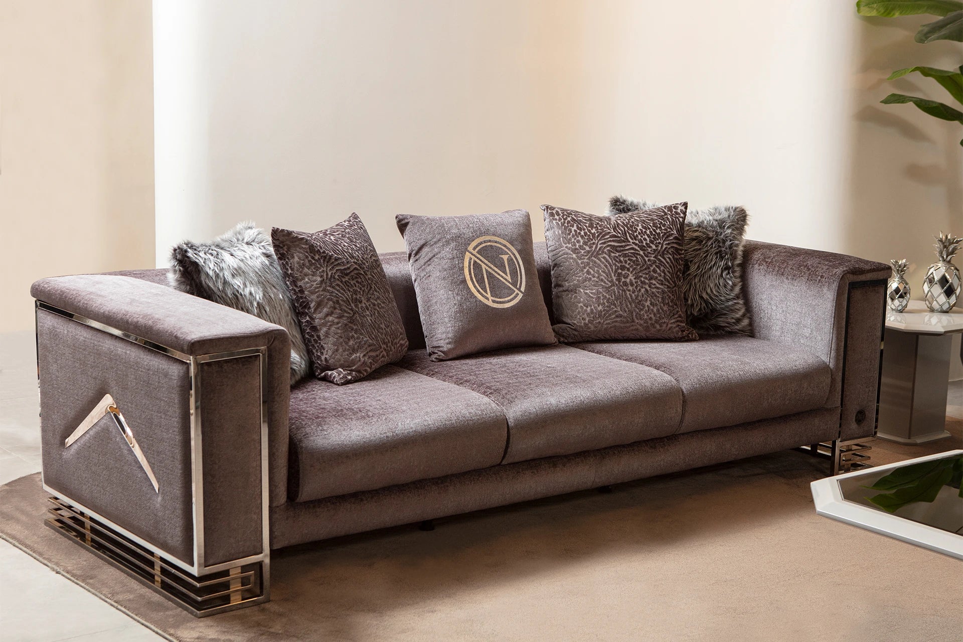 Leon Modern Sofa Set