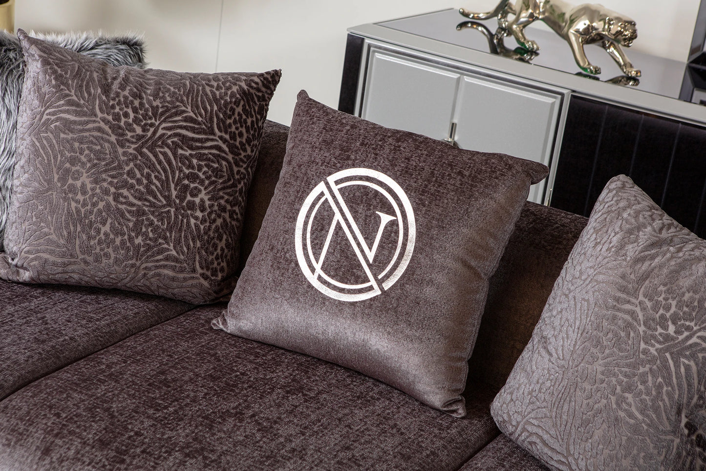 Leon Modern Sofa Set