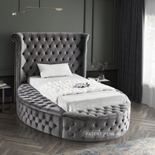 Load image into Gallery viewer, Luxus Velvet Bed
